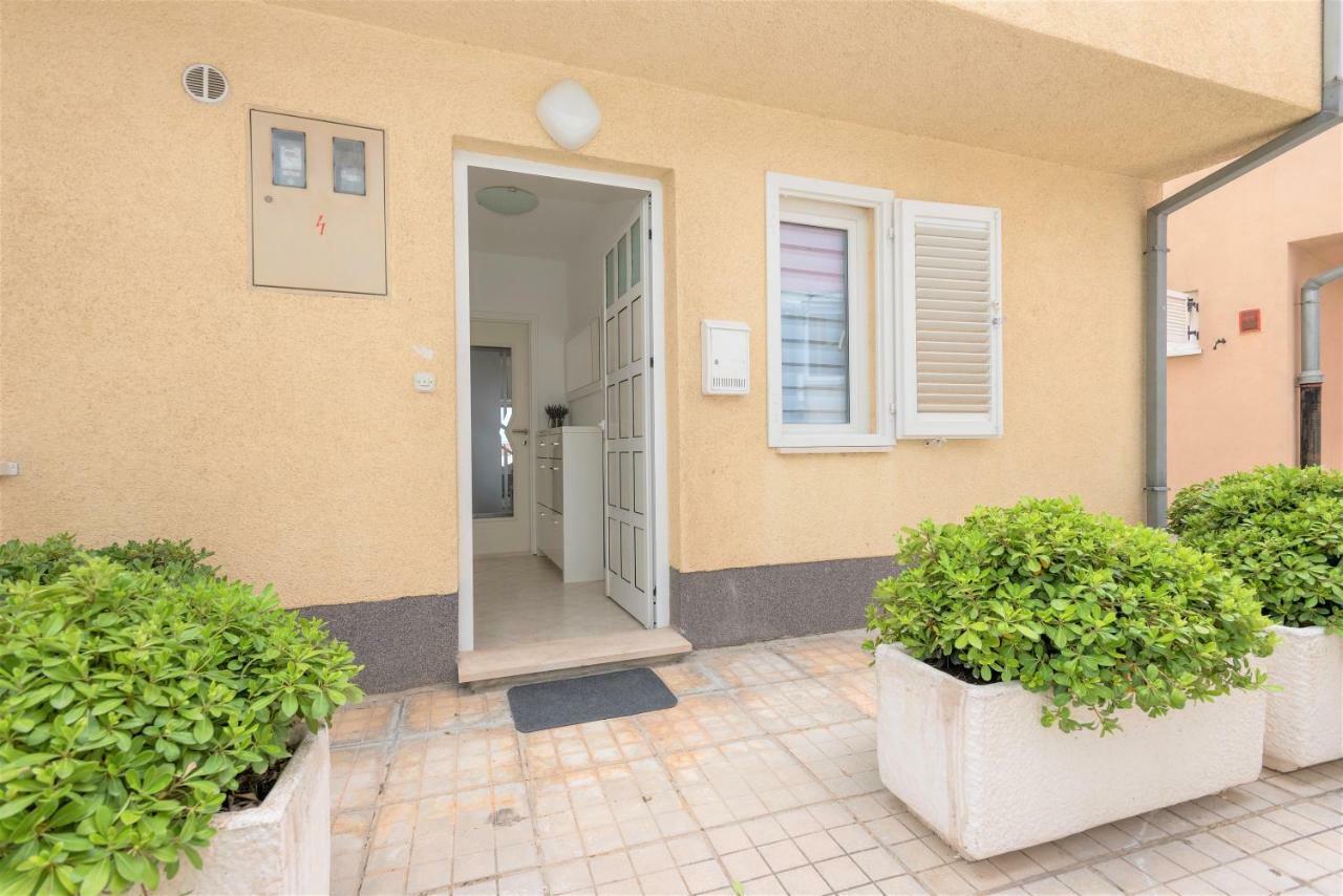 Andor - Lux, Two Beautiful Terraces With Sea & Sunset View Apartment Макарска Екстериор снимка