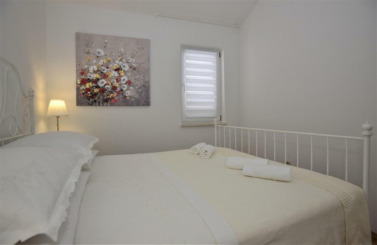 Andor - Lux, Two Beautiful Terraces With Sea & Sunset View Apartment Макарска Екстериор снимка